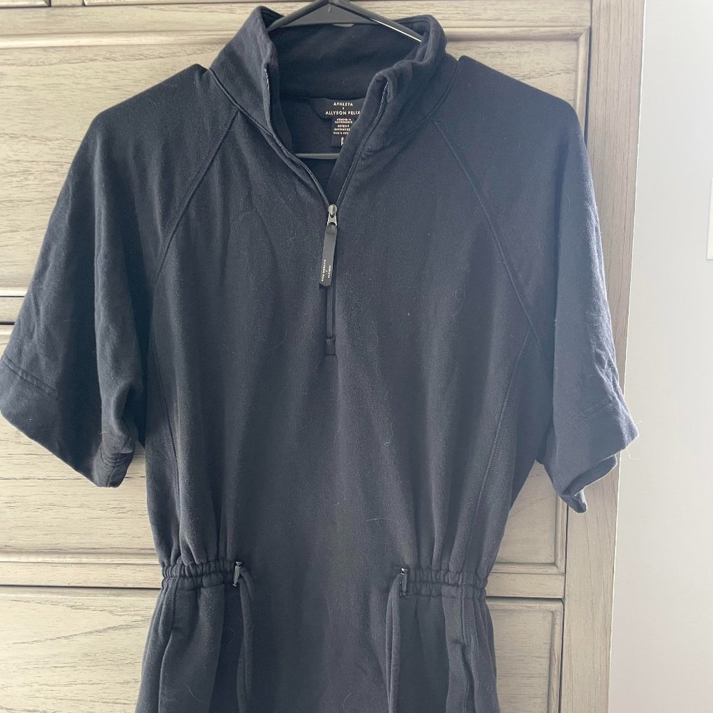 Athleta  Allyson Felix Small Short sleeve sweatshirt top, Petite Small